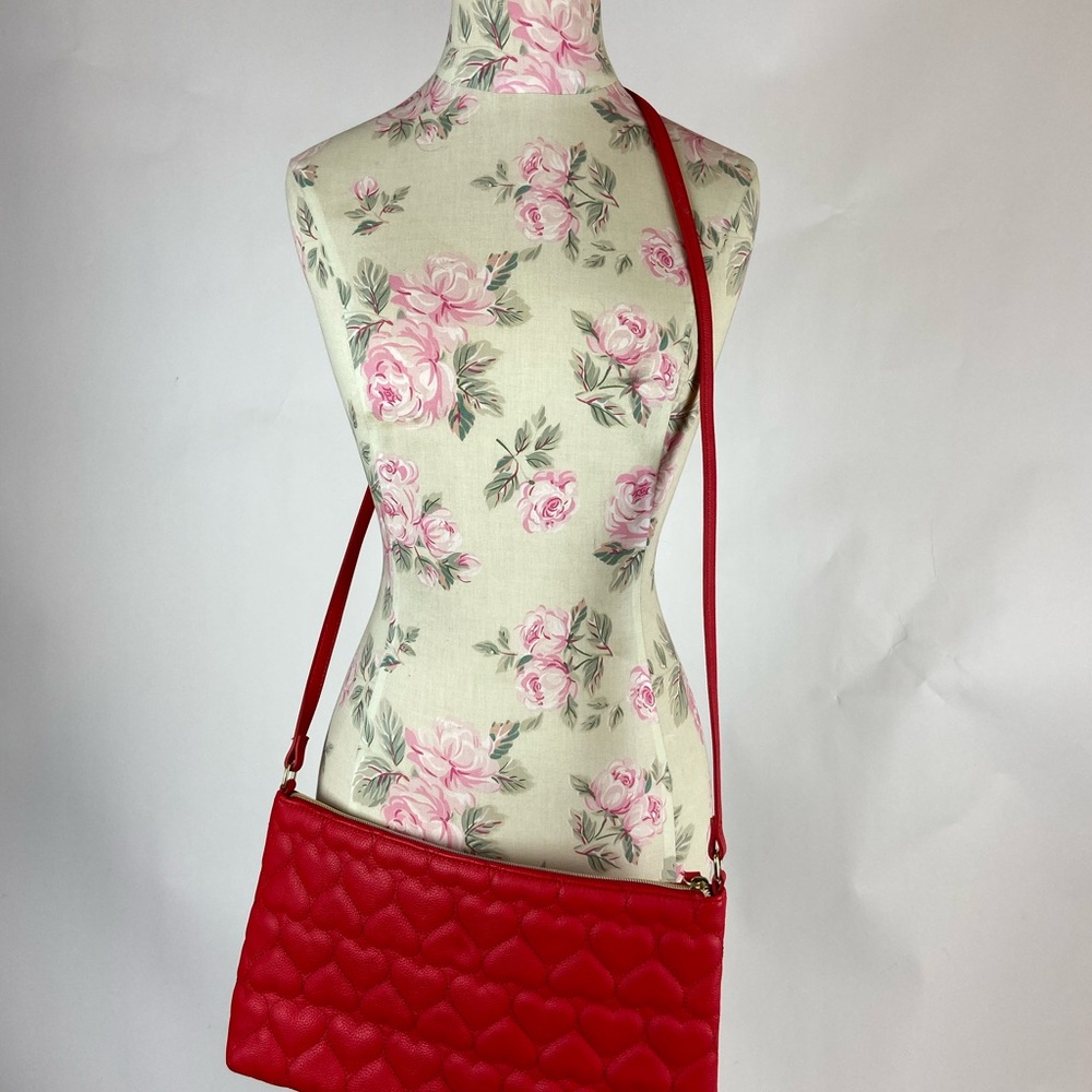Elegant Red Quilted Crossbody Bag
